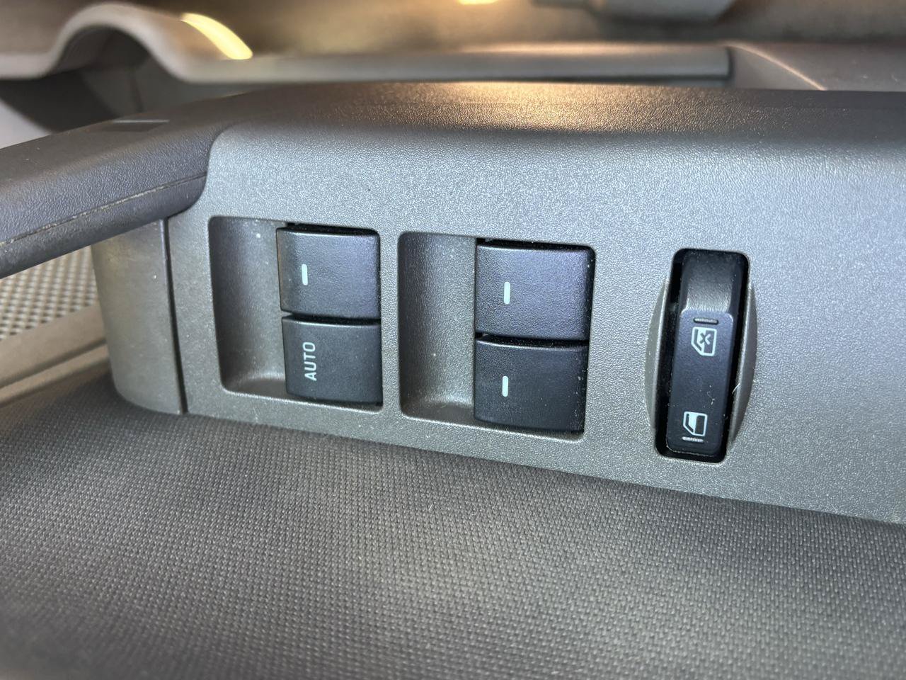 Used 2008 Ford Focus SE FWD image 16