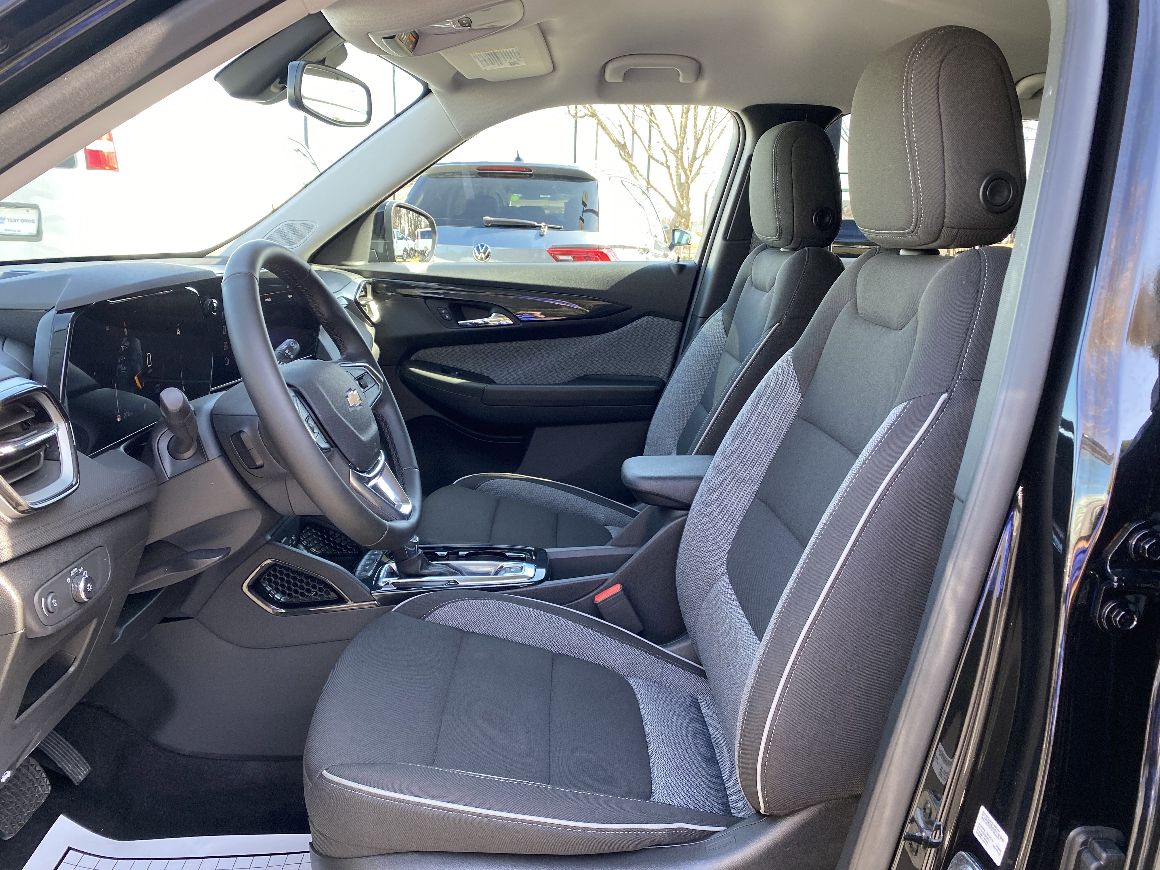 Used 2026 Chevrolet TrailBlazer LT w/ Convenience Package image 16