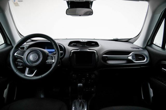 Used 2021 Jeep Renegade Latitude image 18