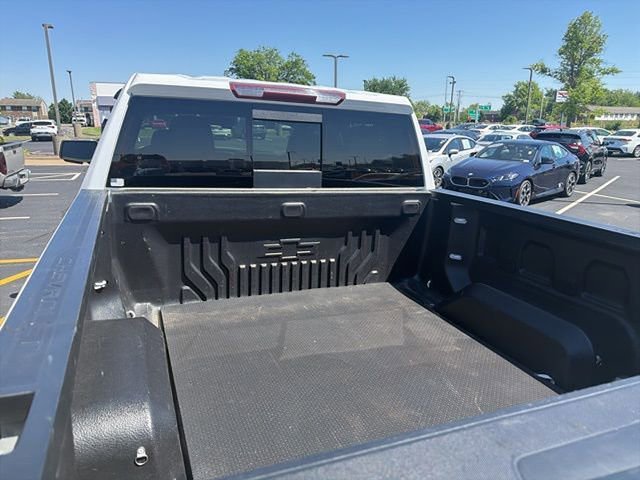 Used 2022 Chevrolet Silverado 1500 LTZ AWD/4WD image 18