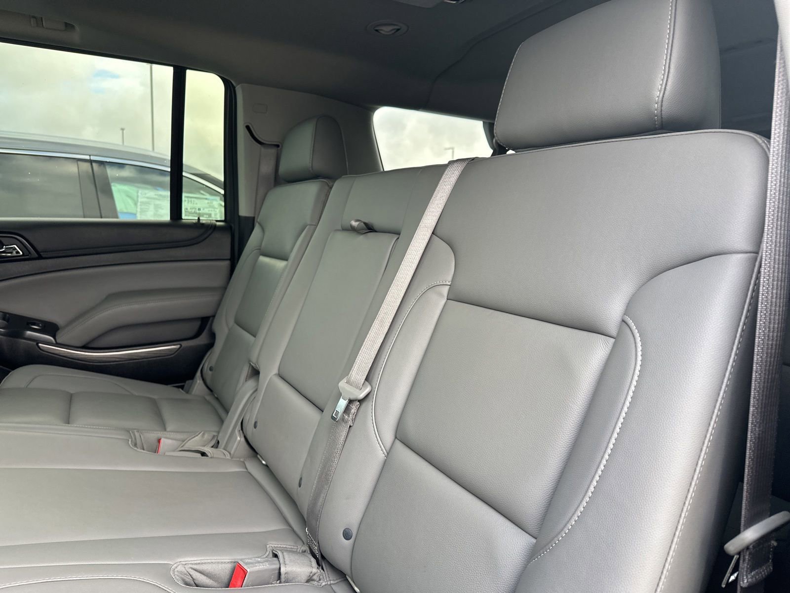 Used 2016 Chevrolet Suburban LT w/ Luxury Package AWD/4WD image 20