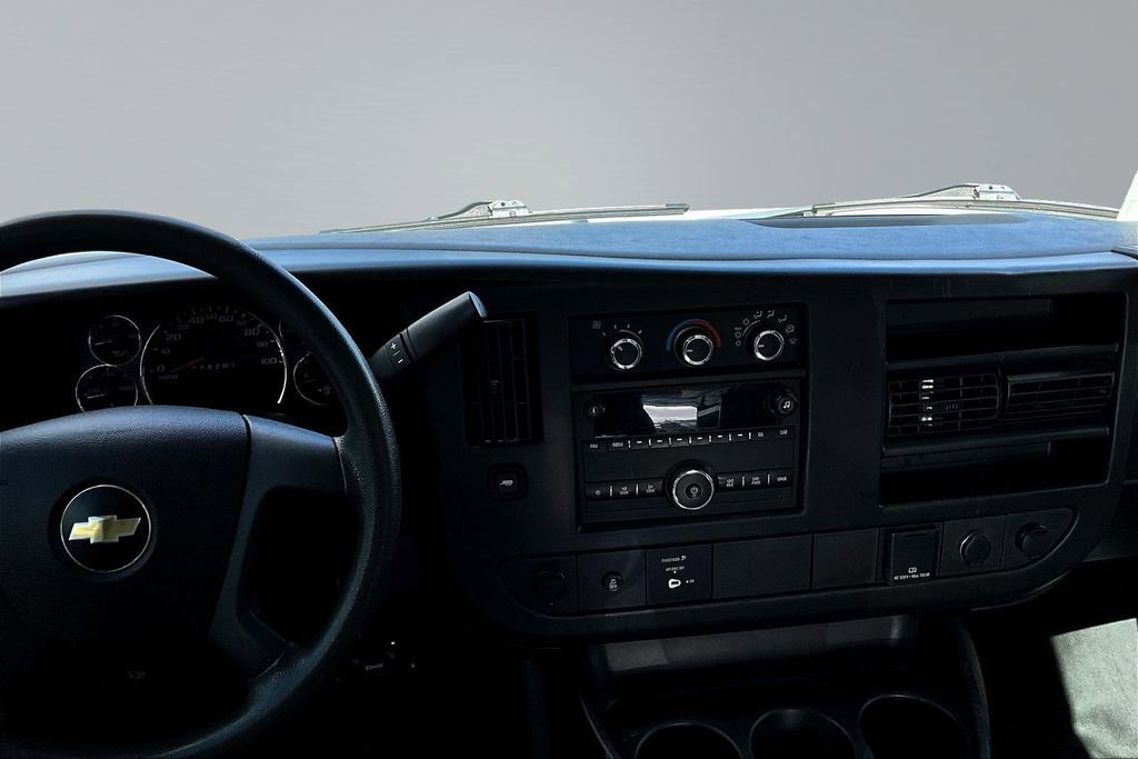 Used 2017 Chevrolet Express 2500 RWD image 11