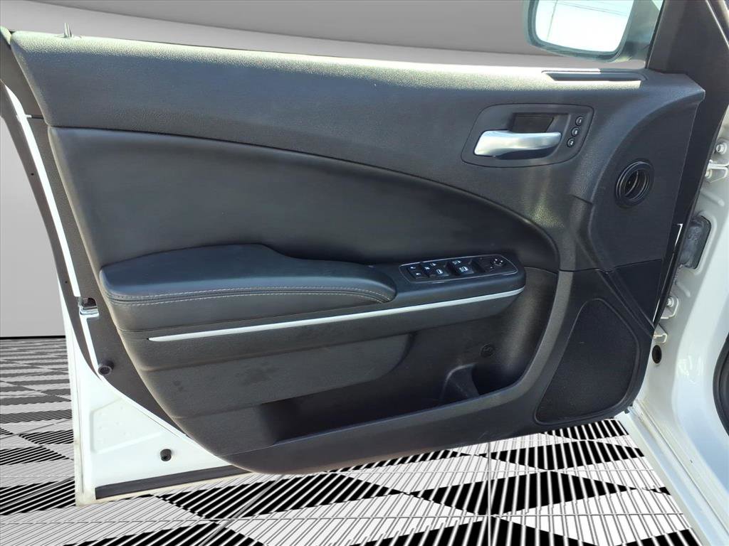 Used 2021 Dodge Charger SXT w/ Leather Interior Group image 23
