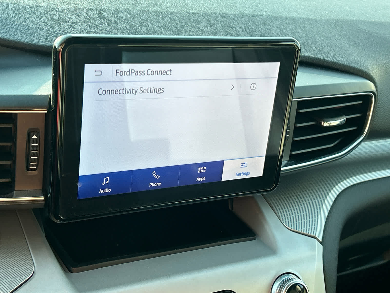 Used 2023 Ford Explorer XLT w/ Equipment Group 202A image 35