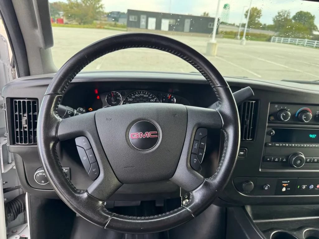 Used 2020 GMC Savana 3500 Extended w/ Driver Convenience Package RWD image 20