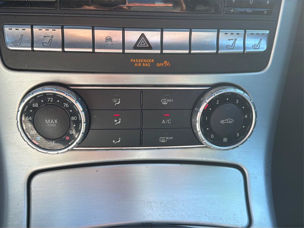 Used 2015 Mercedes-Benz SLK 250 w/ Premium Package image 25