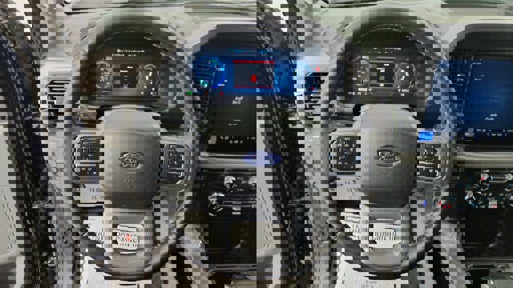 Used 2025 Ford F150 Lightning XLT image 12