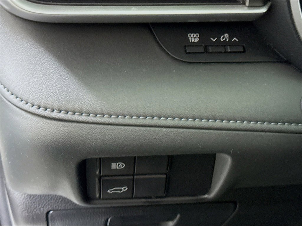 Certified 2020 Toyota Highlander XLE image 21