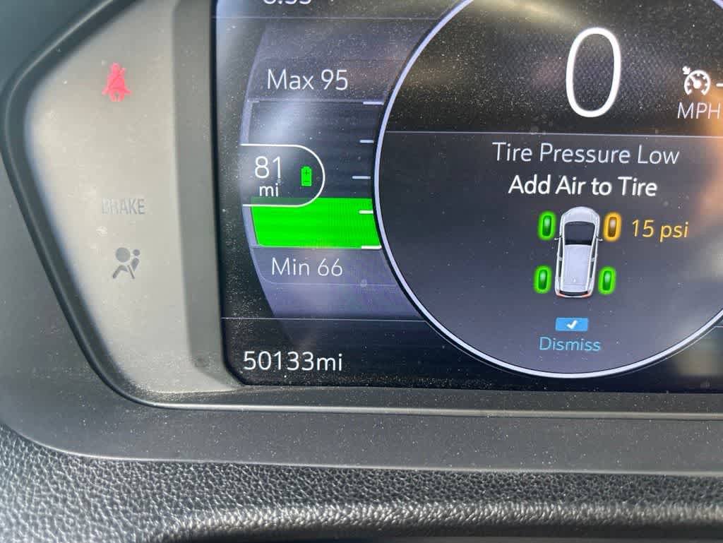Used 2023 Chevrolet Bolt LT w/ Driver Confidence Package FWD image 9