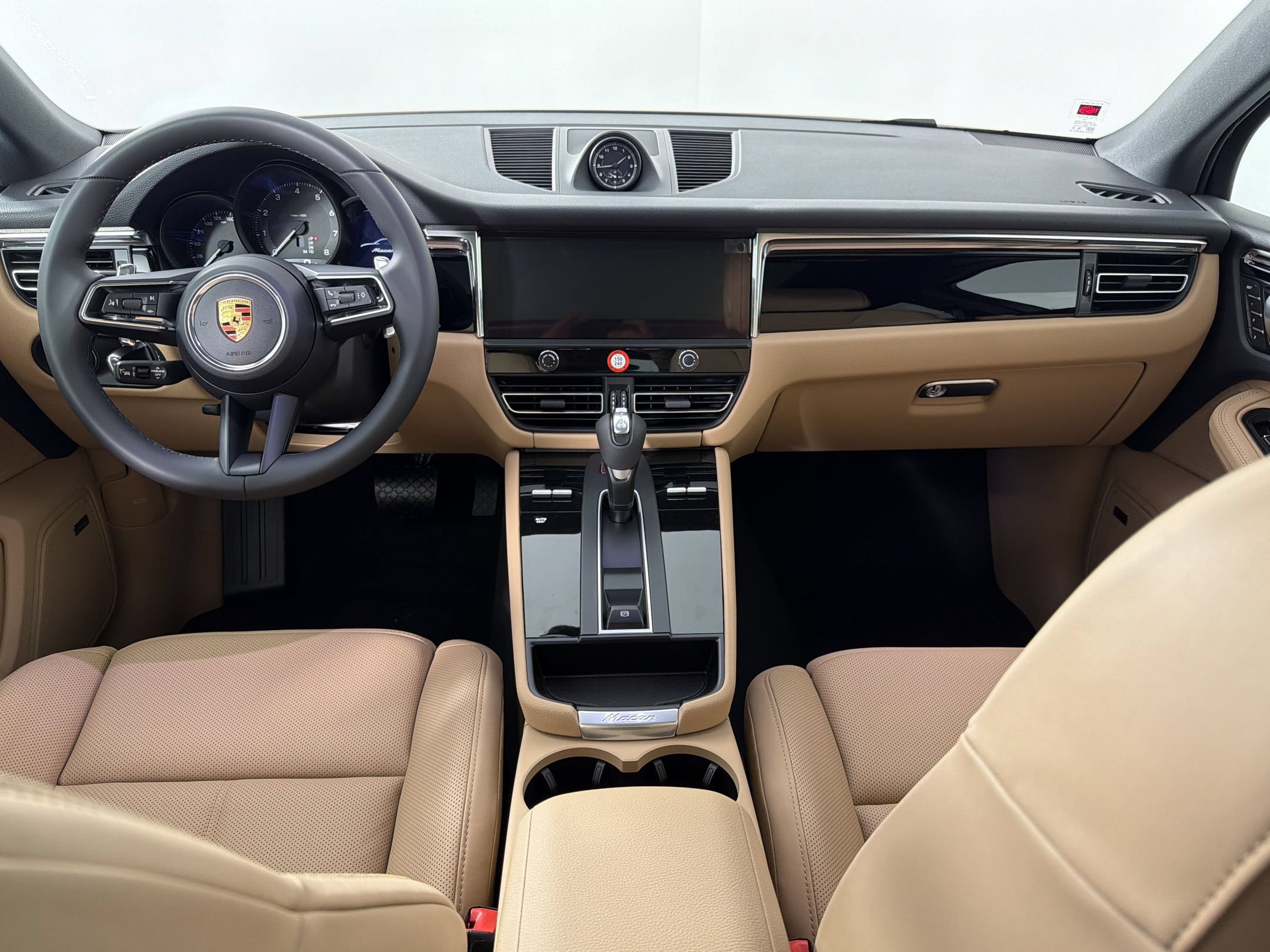 New 2026 Porsche Macan AWD/4WD image 16