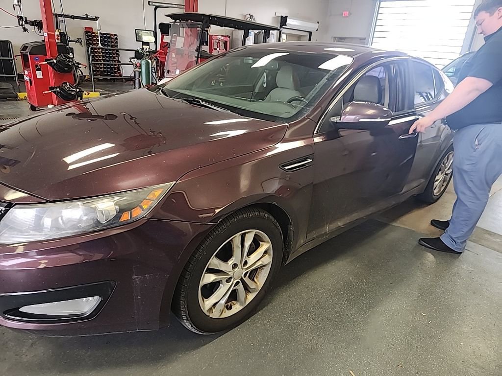 Used 2012 Kia Optima EX image 4
