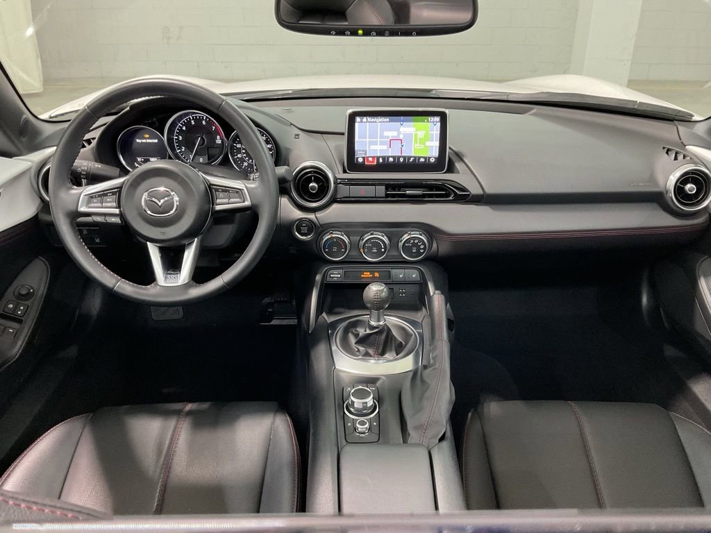 Used 2017 MAZDA MX-5 Miata RF Grand Touring image 6