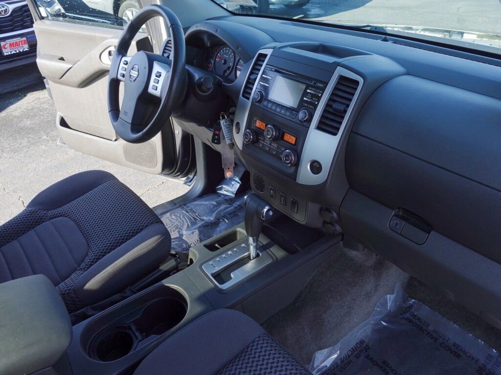 Used 2013 Nissan Frontier SV w/ SV Value Truck Pkg image 13