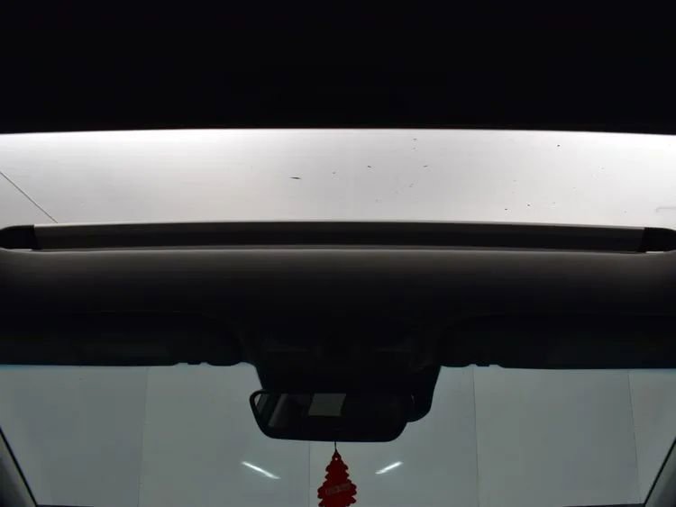 Used 2022 Hyundai Kona Limited w/ Cargo Package image 20