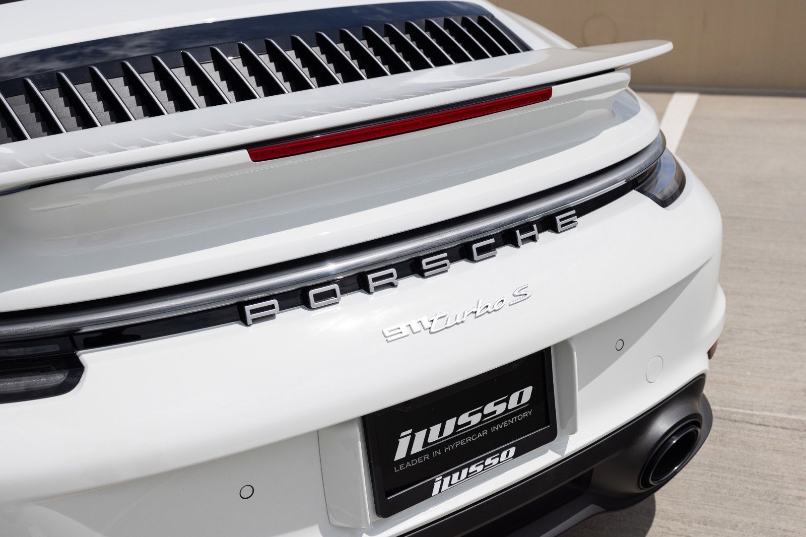 Used 2025 Porsche 911 Turbo S AWD/4WD image 36