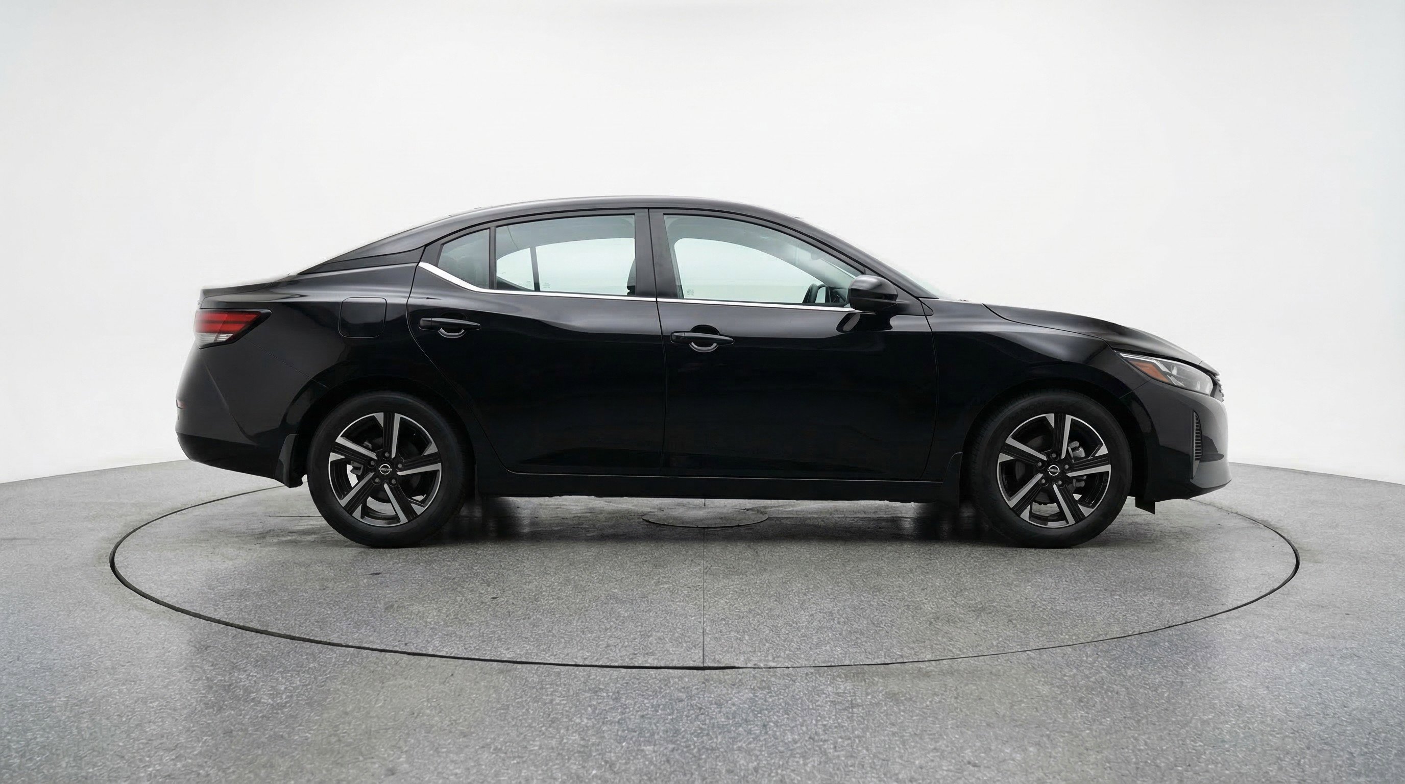 Used 2025 Nissan Sentra SV image 11