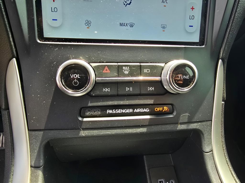 Used 2022 Ford Edge SE w/ Black Appearance Package AWD/4WD image 18