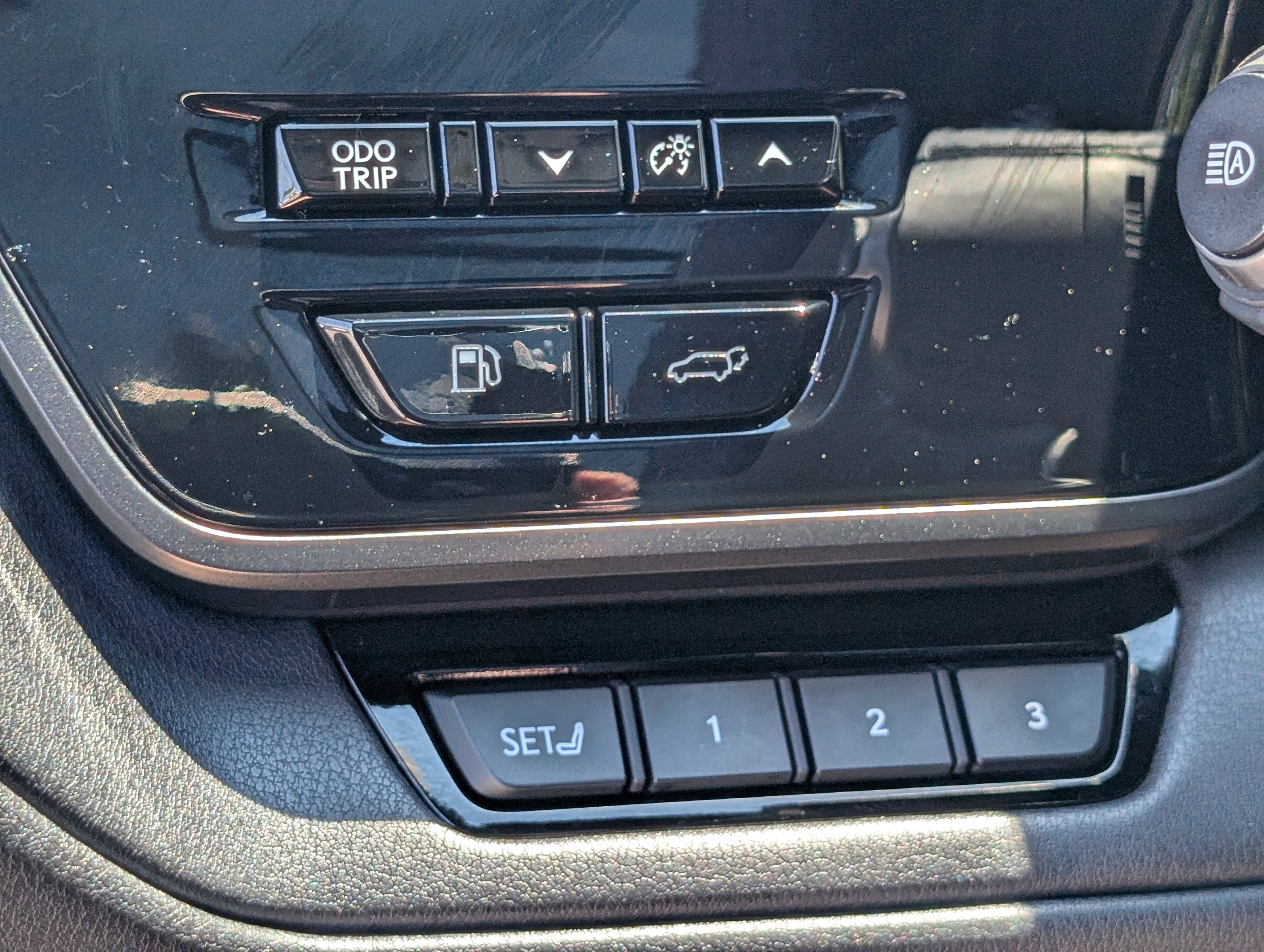 Certified 2025 Lexus TX 500h AWD w/ Technology Package image 26