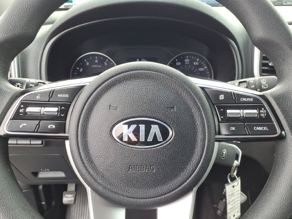 Used 2022 Kia Sportage LX AWD/4WD image 5