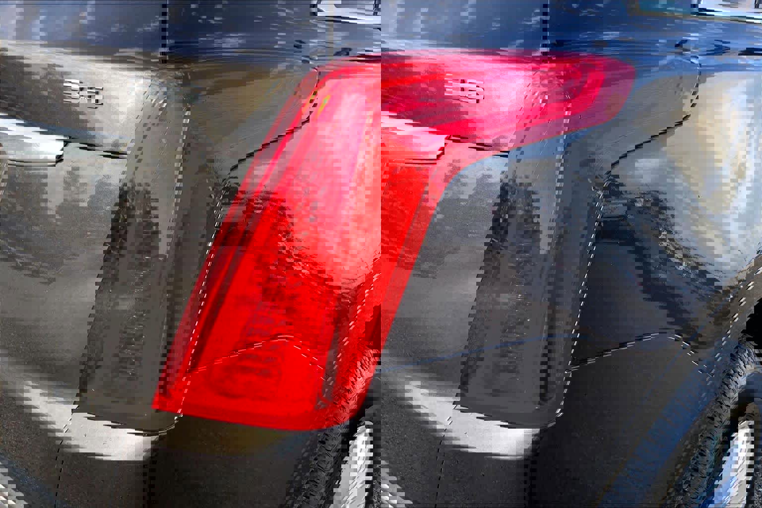 Used 2018 Cadillac XT5 FWD image 29