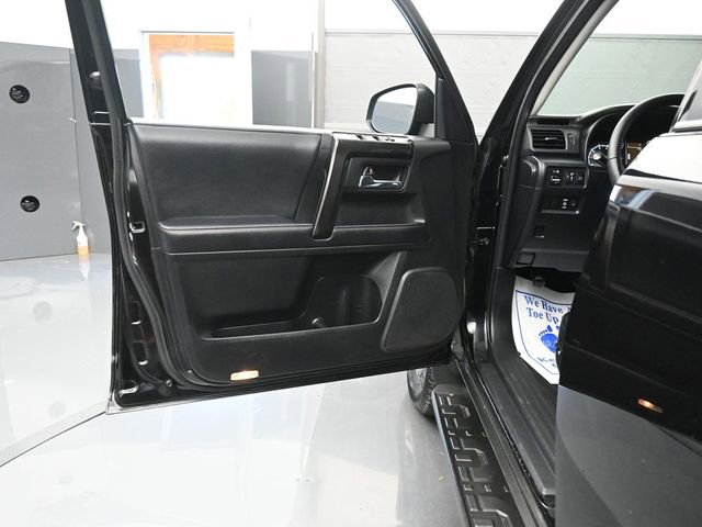 Used 2024 Toyota 4Runner TRD Off-Road image 10