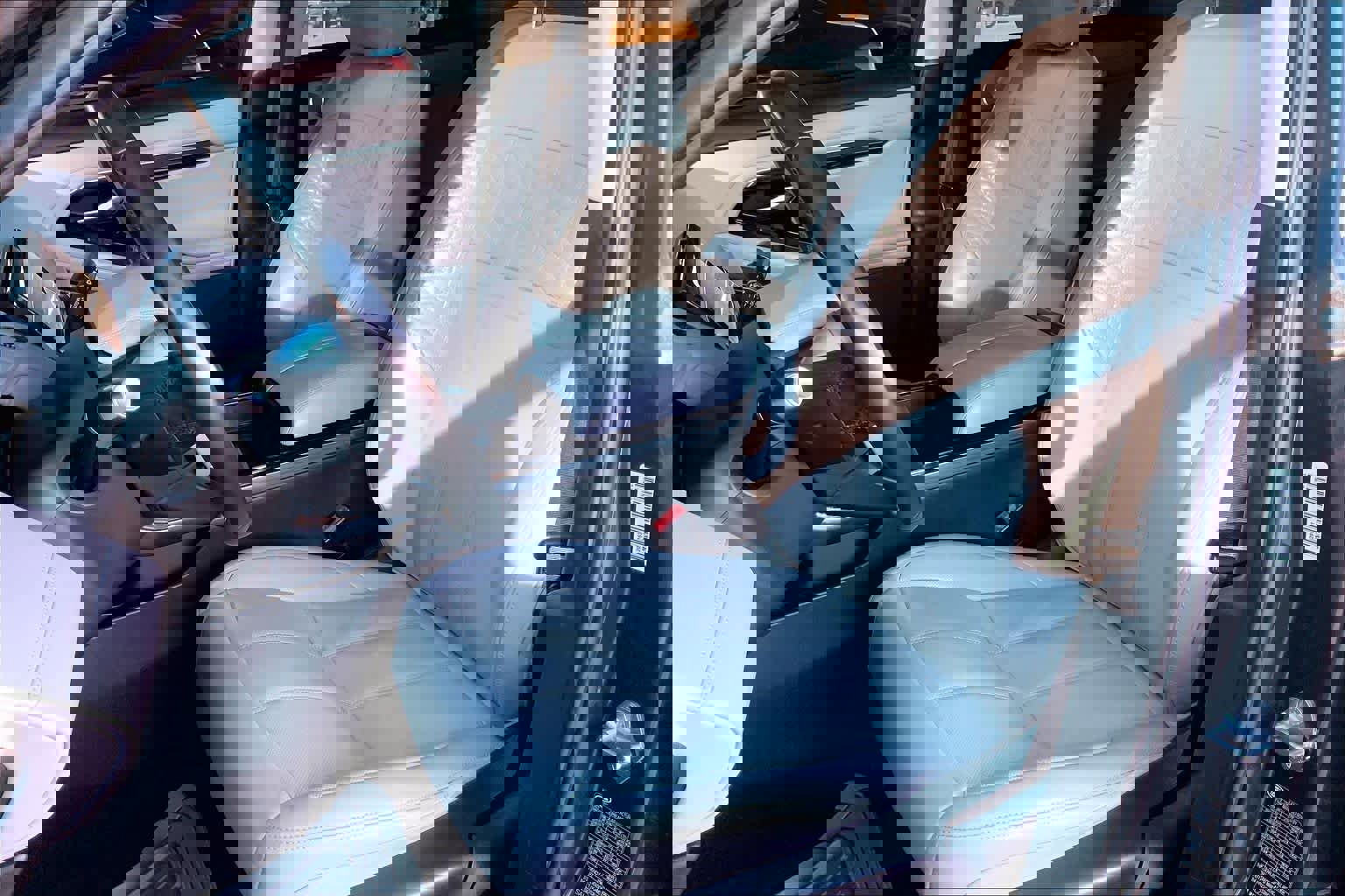 Used 2020 Land Rover Range Rover Evoque SE image 8