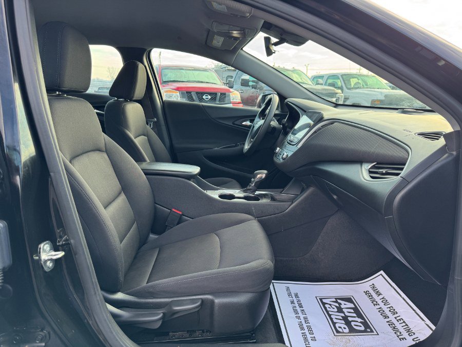 Used 2023 Chevrolet Malibu LT image 18