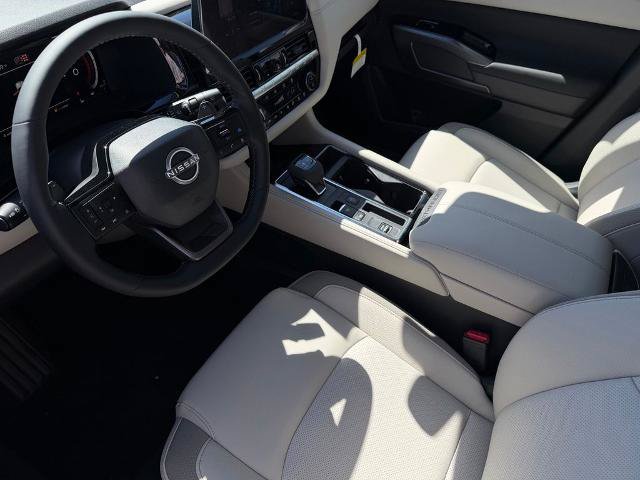 New 2026 Nissan Pathfinder SL FWD image 16
