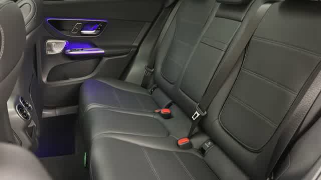 Used 2026 Mercedes-Benz GLC 300 4MATIC image 29