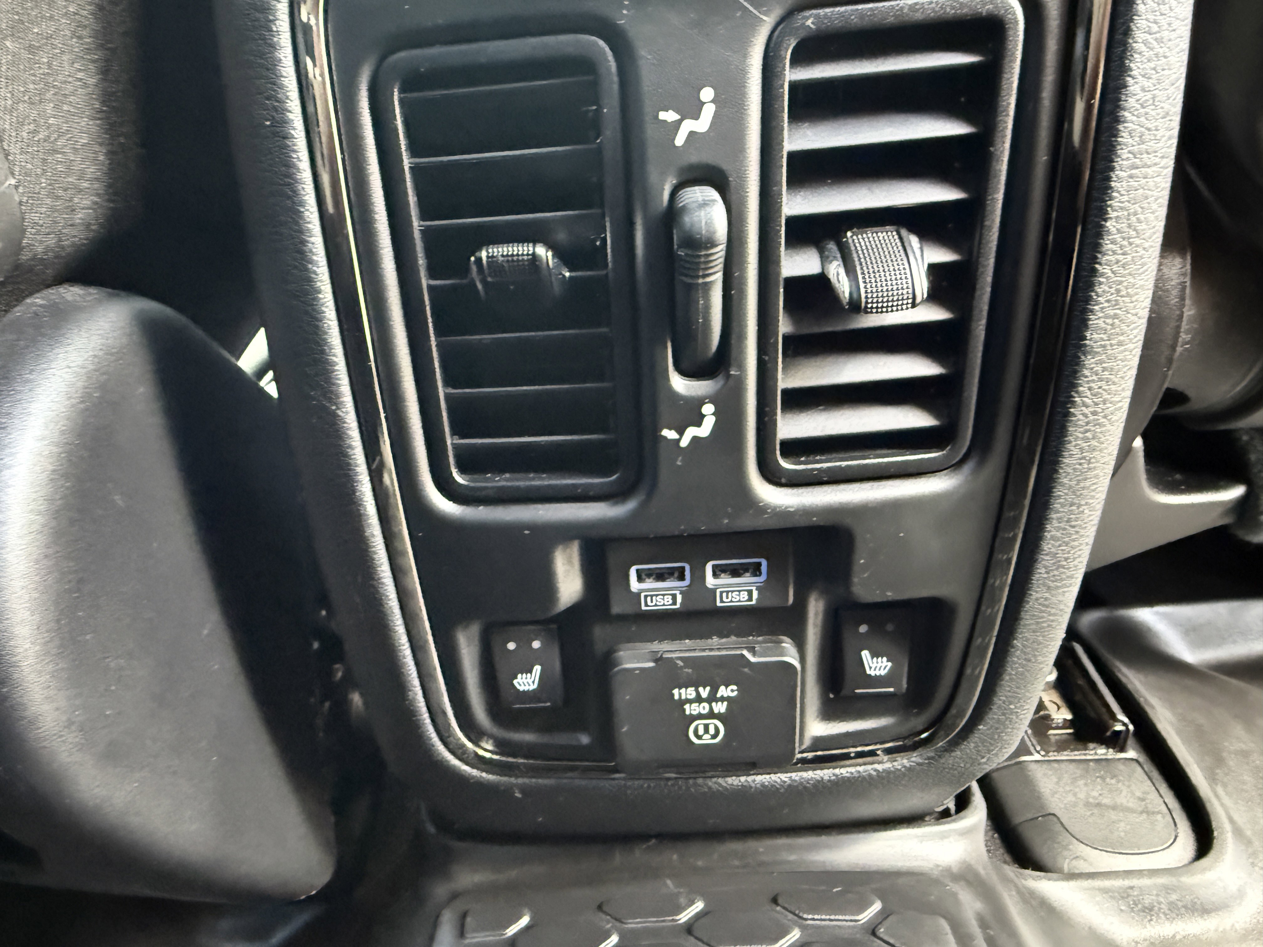 Used 2020 Jeep Grand Cherokee High Altitude AWD/4WD image 16