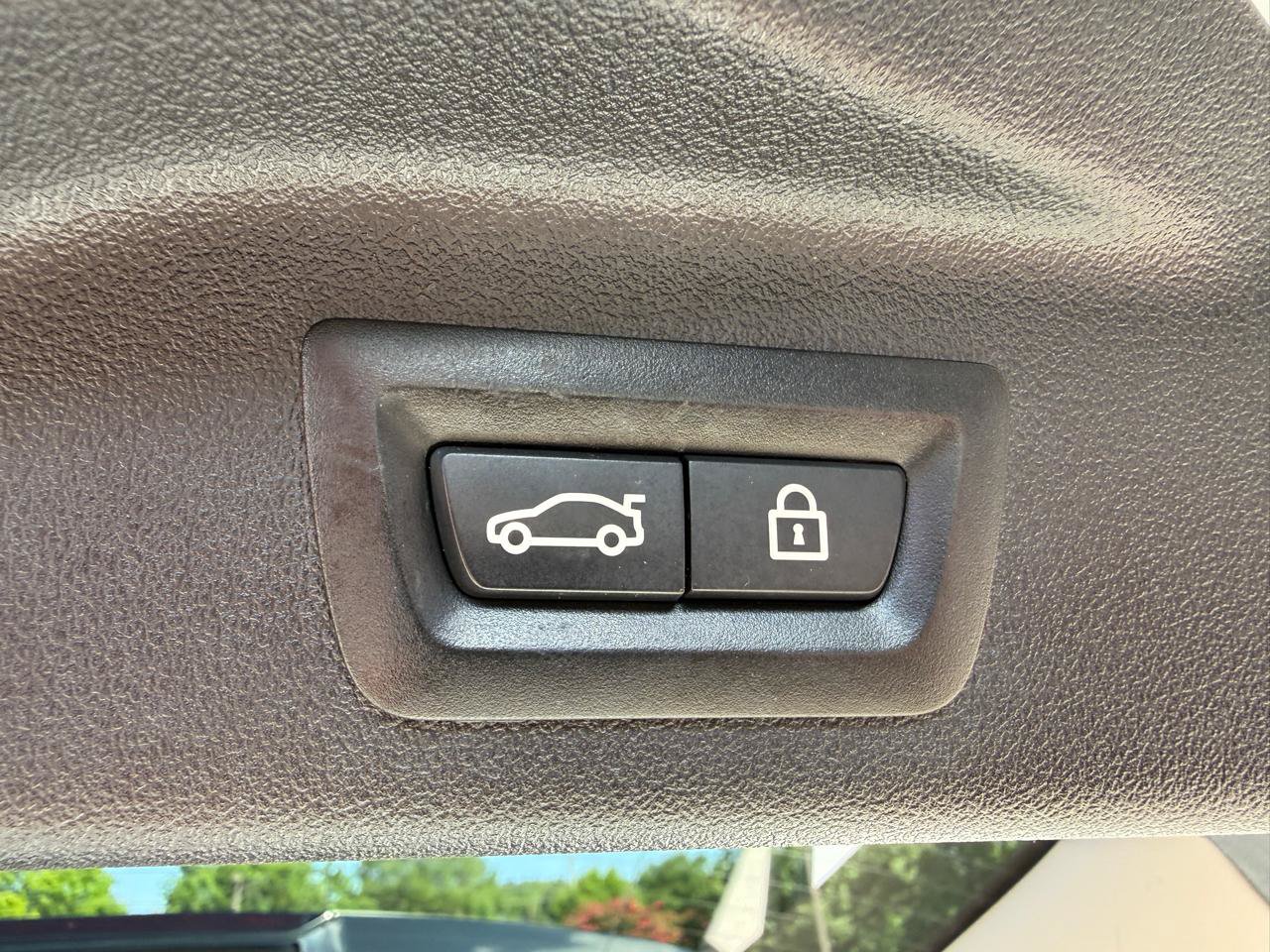 Used 2020 BMW X7 xDrive40i w/ Premium Package AWD/4WD image 40