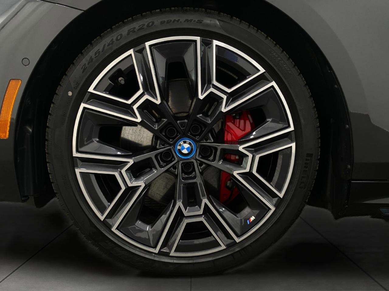 Used 2024 BMW i5 M60 w/ Premium Package image 12