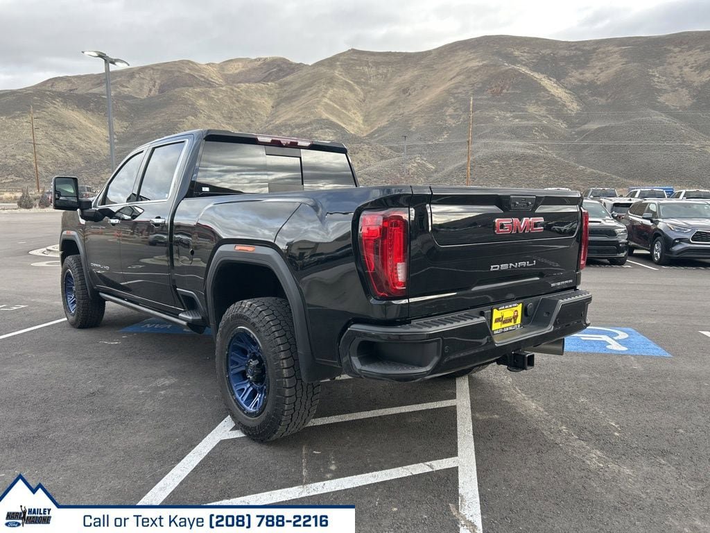 Used 2023 GMC Sierra 3500 Denali w/ Denali Ultimate Package image 5