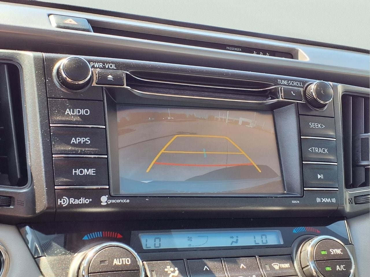 Used 2018 Toyota RAV4 XLE AWD/4WD image 20