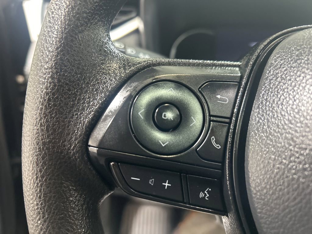 Used 2024 Toyota RAV4 XLE w/ Convenience Package image 24