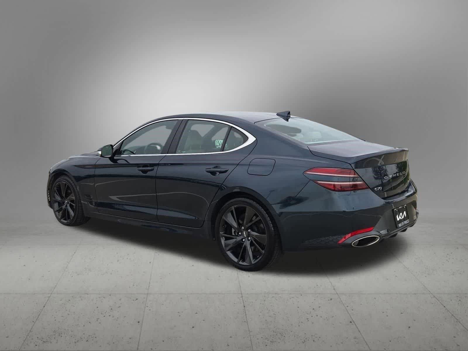 Used 2023 Genesis G70 3.3T RWD image 4