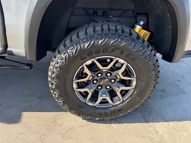 Certified 2025 Chevrolet Colorado ZR2 w/ Technology Package AWD/4WD image 12