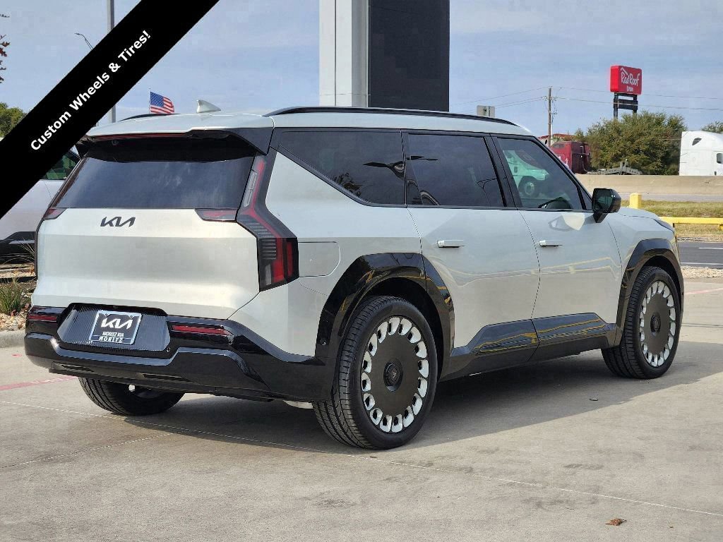 New 2026 Kia EV9 Land w/ Nightfall Edition Package AWD/4WD image 26