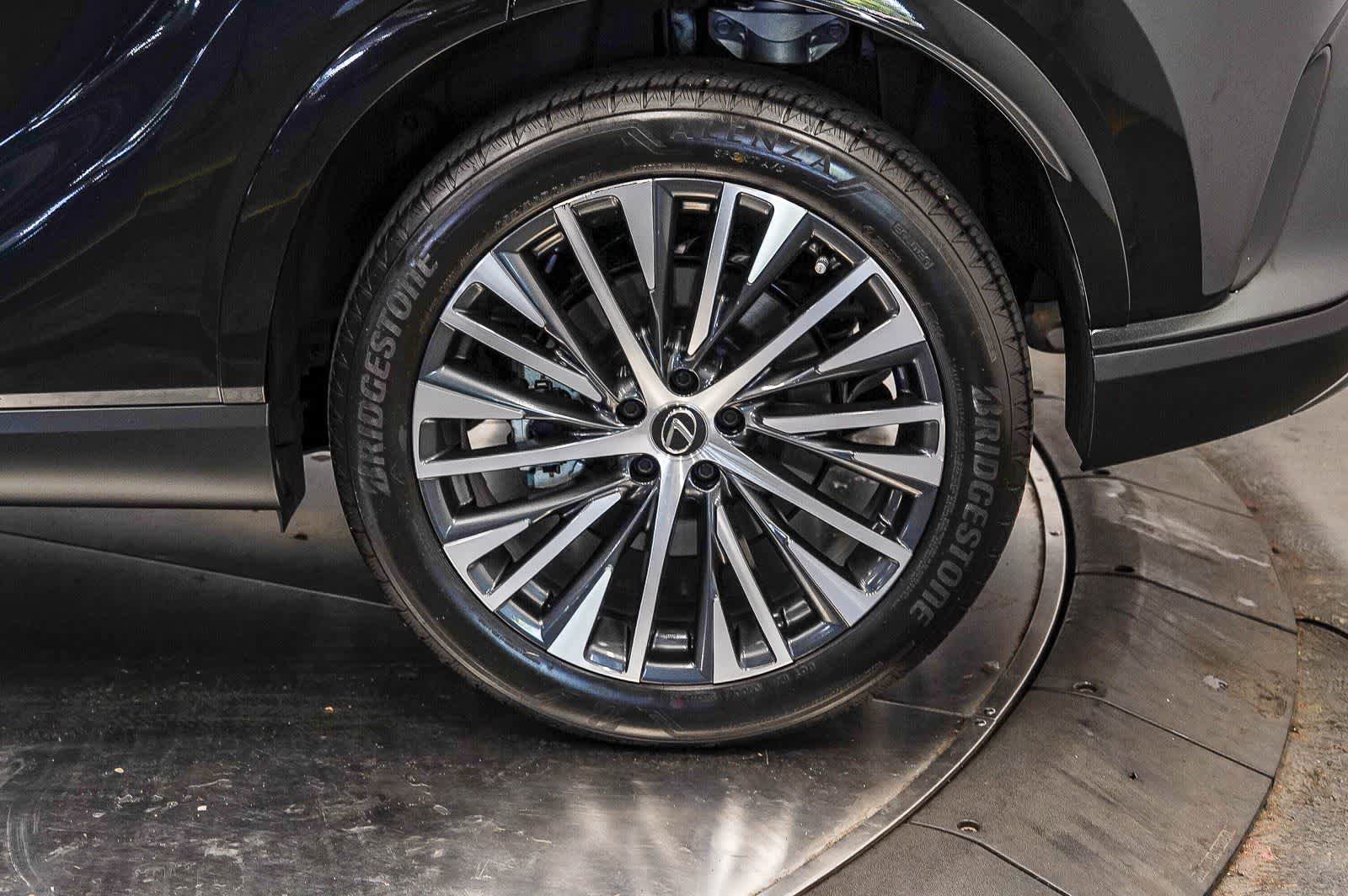 Used 2025 Lexus RX 350 Premium Plus FWD image 10