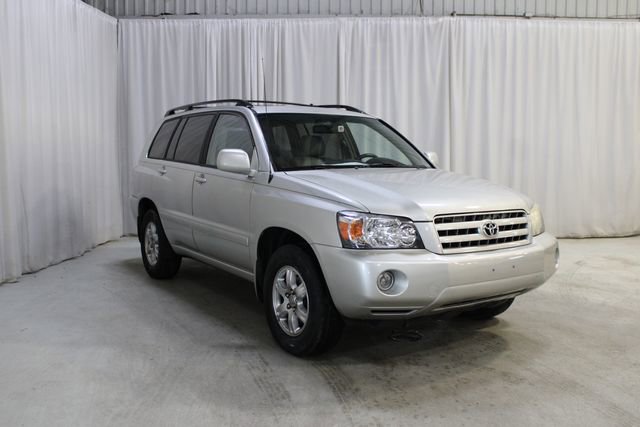 Used 2005 Toyota Highlander 4WD V6 w/ 3rd Row image 24
