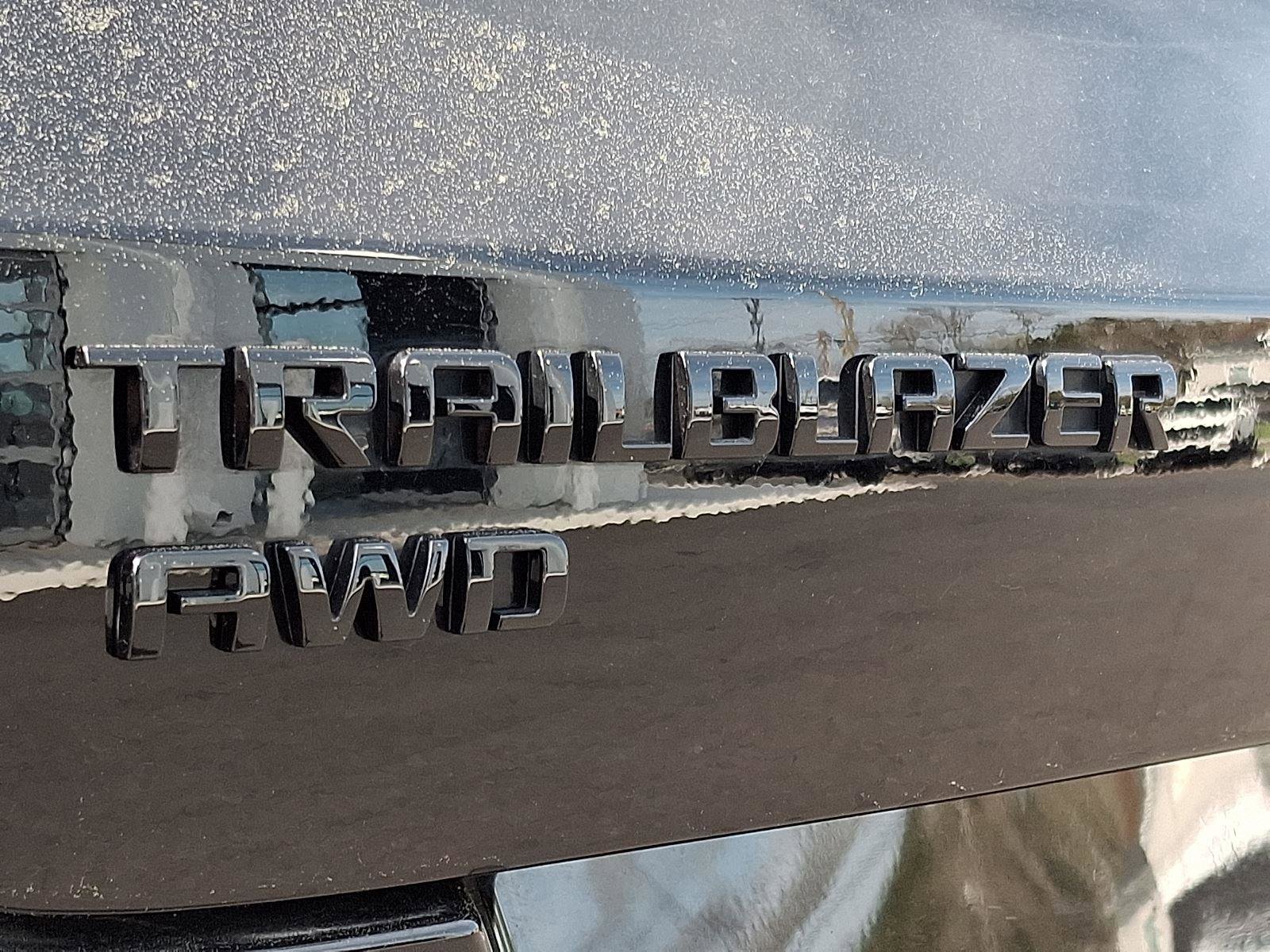 Used 2022 Chevrolet TrailBlazer RS w/ Technology Package image 29