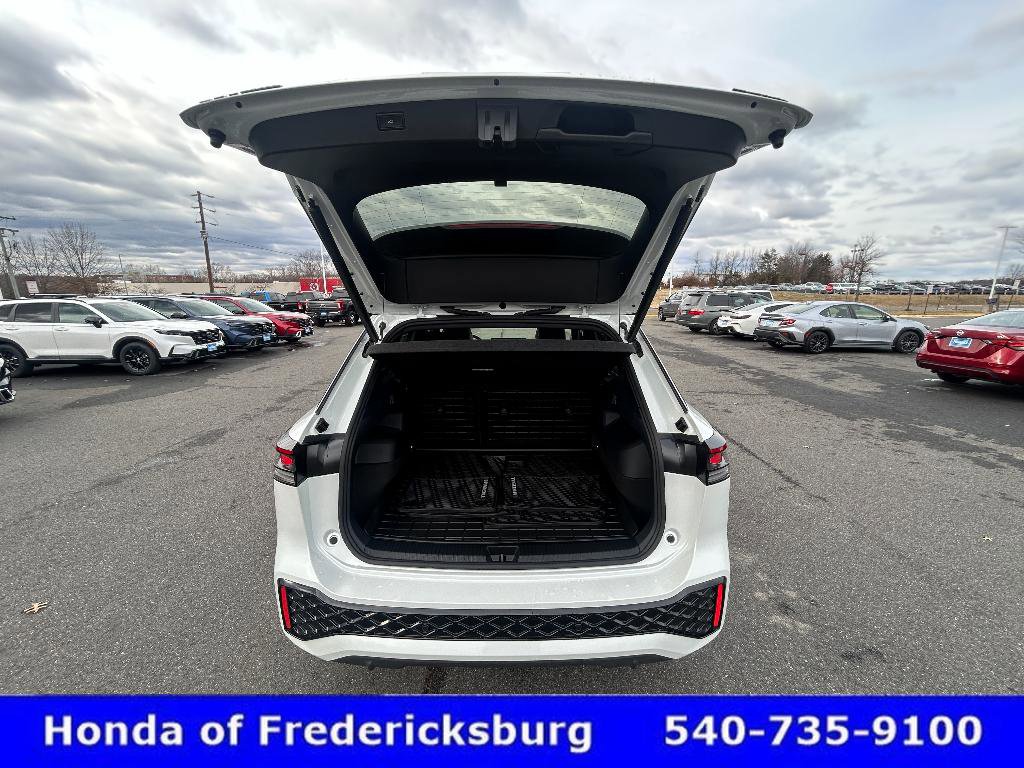 Used 2026 Volkswagen Tiguan SEL R-Line image 12