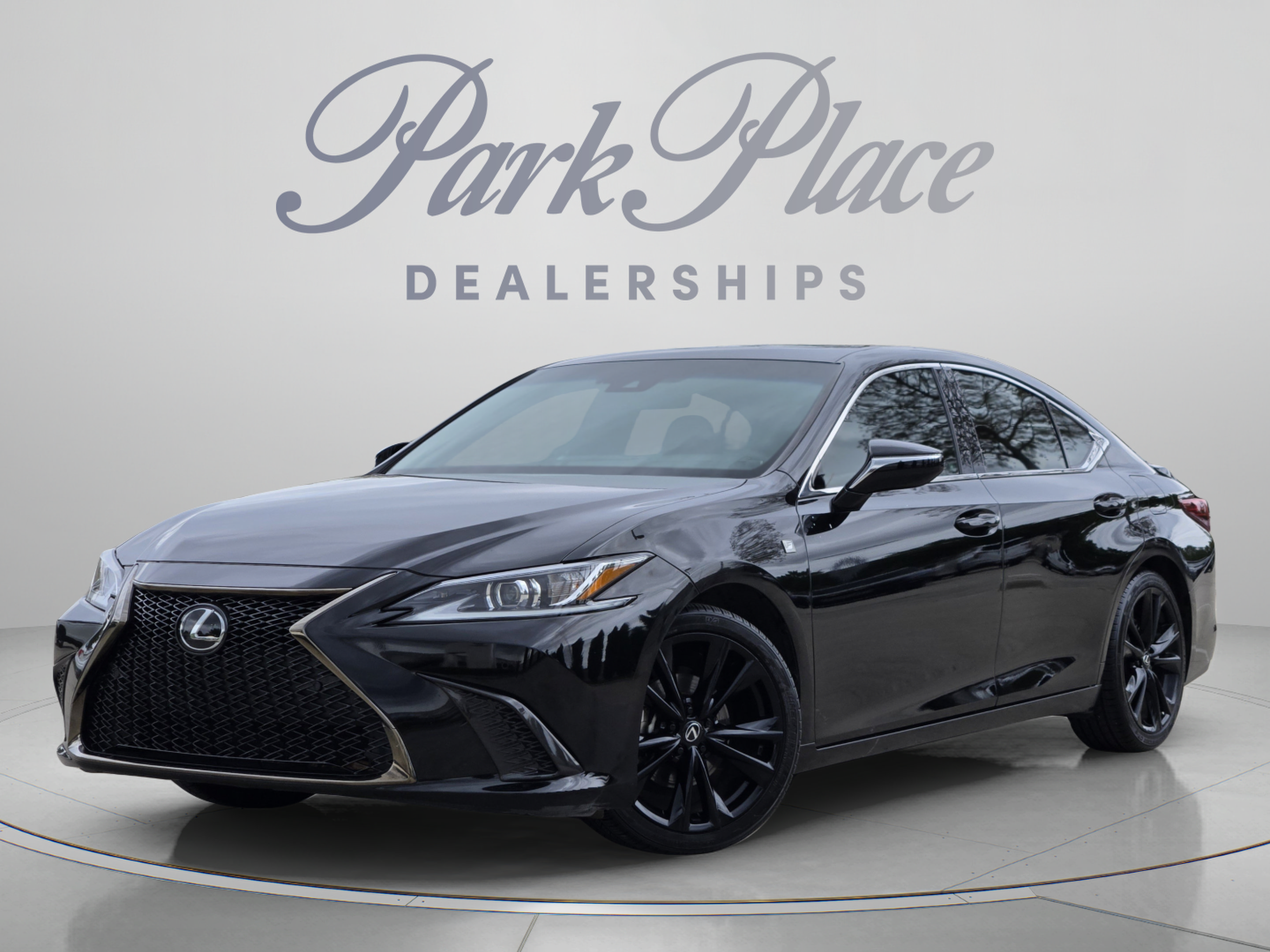 Certified 2022 Lexus ES 350 F Sport w/ Accessory Package 2