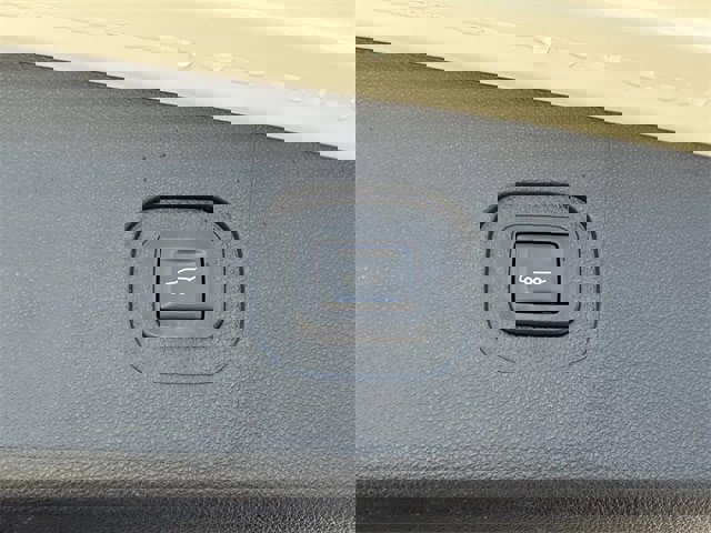 Used 2017 GMC Terrain SLT w/ Open Road Package image 13