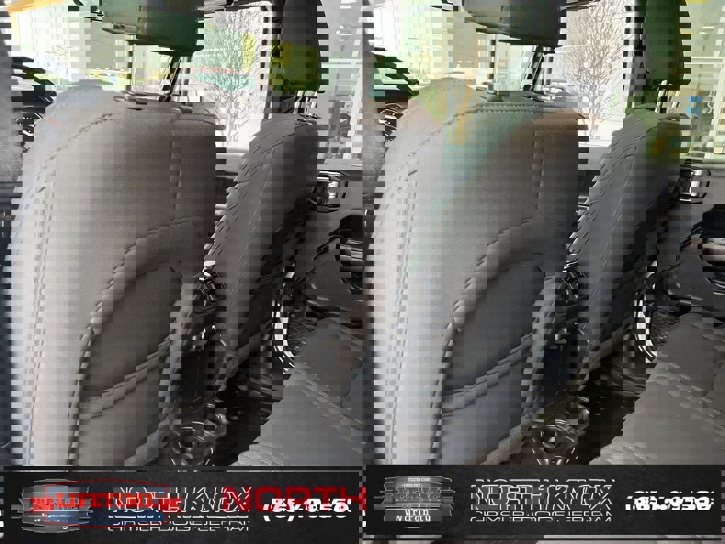 Used 2021 Jeep Gladiator Sport image 16