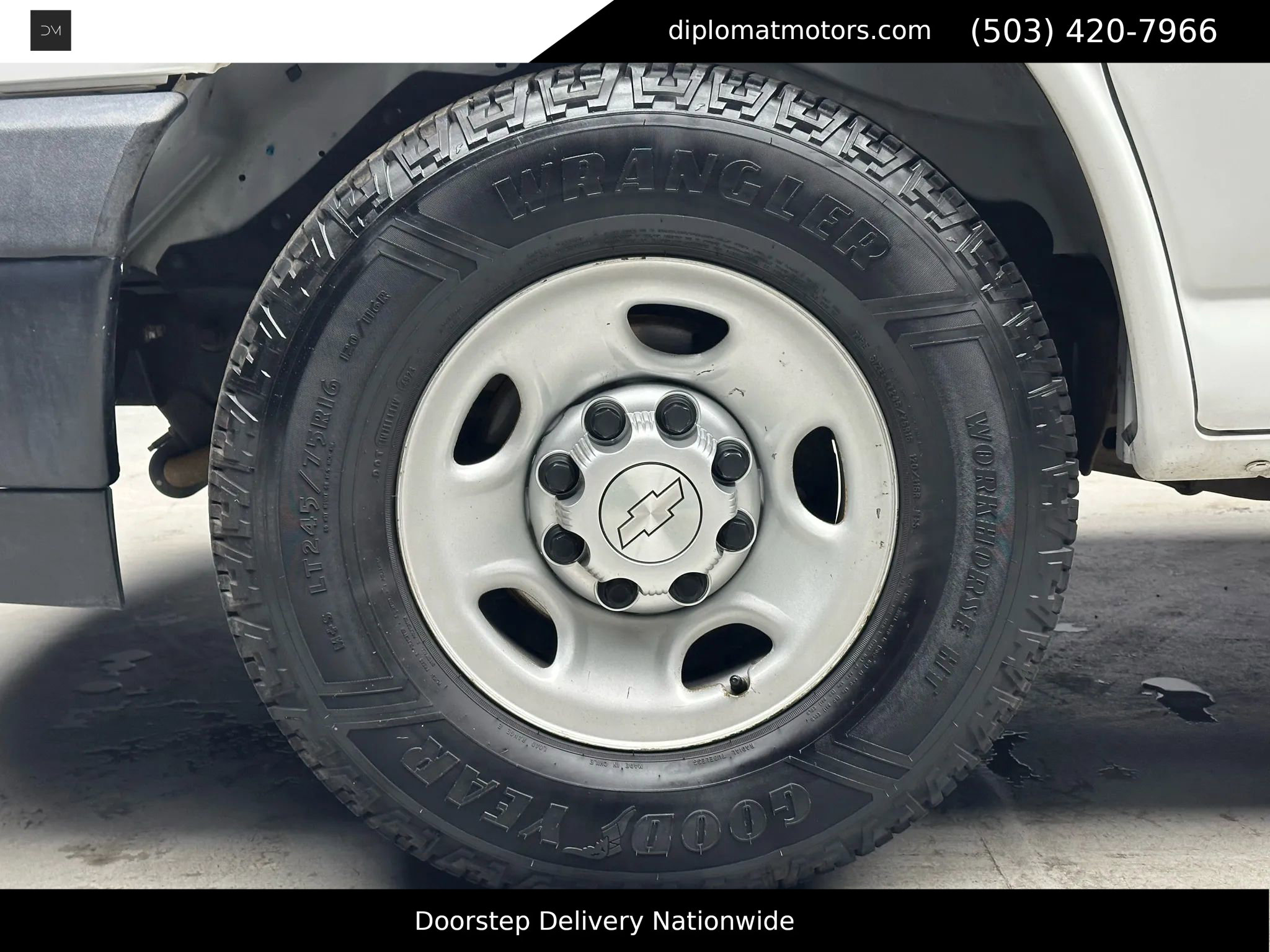 Used 2017 Chevrolet Express 2500 LS image 30