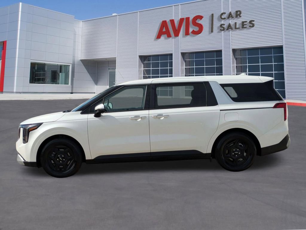Used 2025 Kia Carnival LXS image 10
