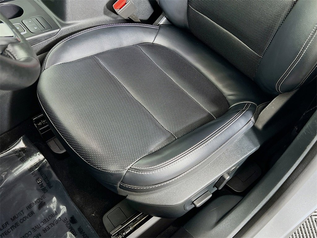 Used 2021 Ford Escape SEL w/ Technology Package image 19