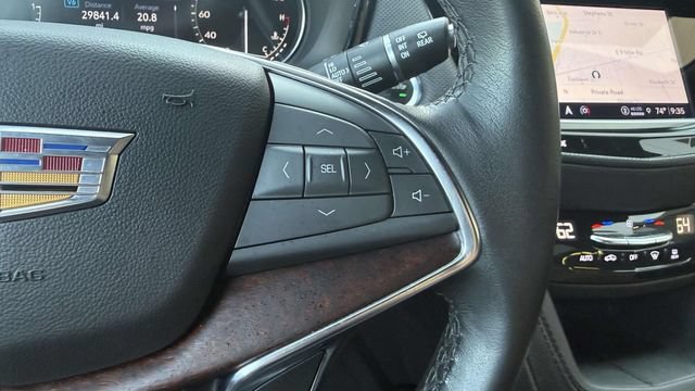 Certified 2023 Cadillac XT5 Premium Luxury AWD/4WD image 40