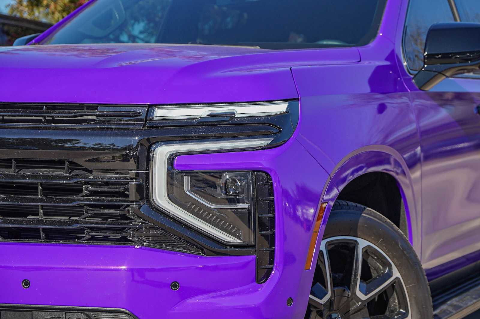 Used 2025 Chevrolet Tahoe RST w/ RST Capability Package image 3